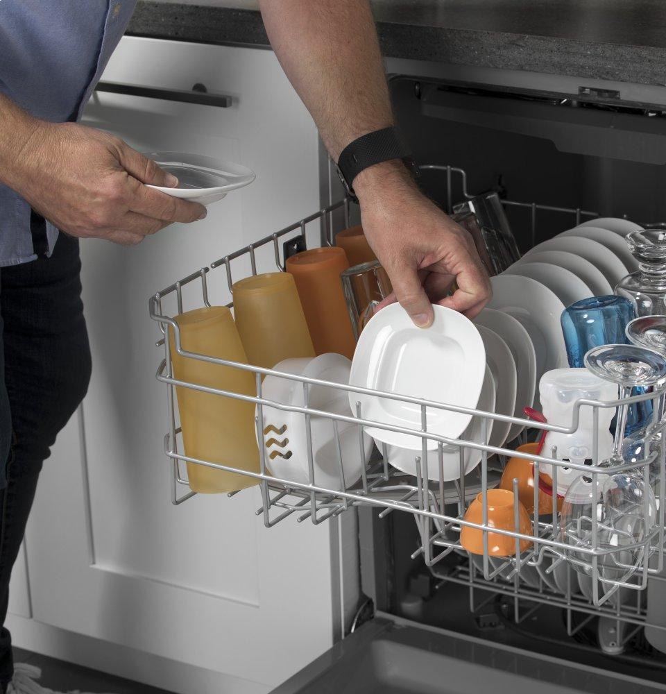 Ge Appliances GDT630PGMWW Ge® Top Control With Plastic Interior Dishwasher With Sanitize Cycle & Dry Boost