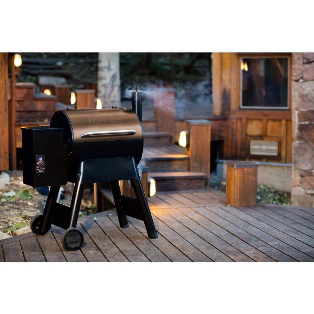 Traeger Pro Series 22 Pellet Grill in Bronze