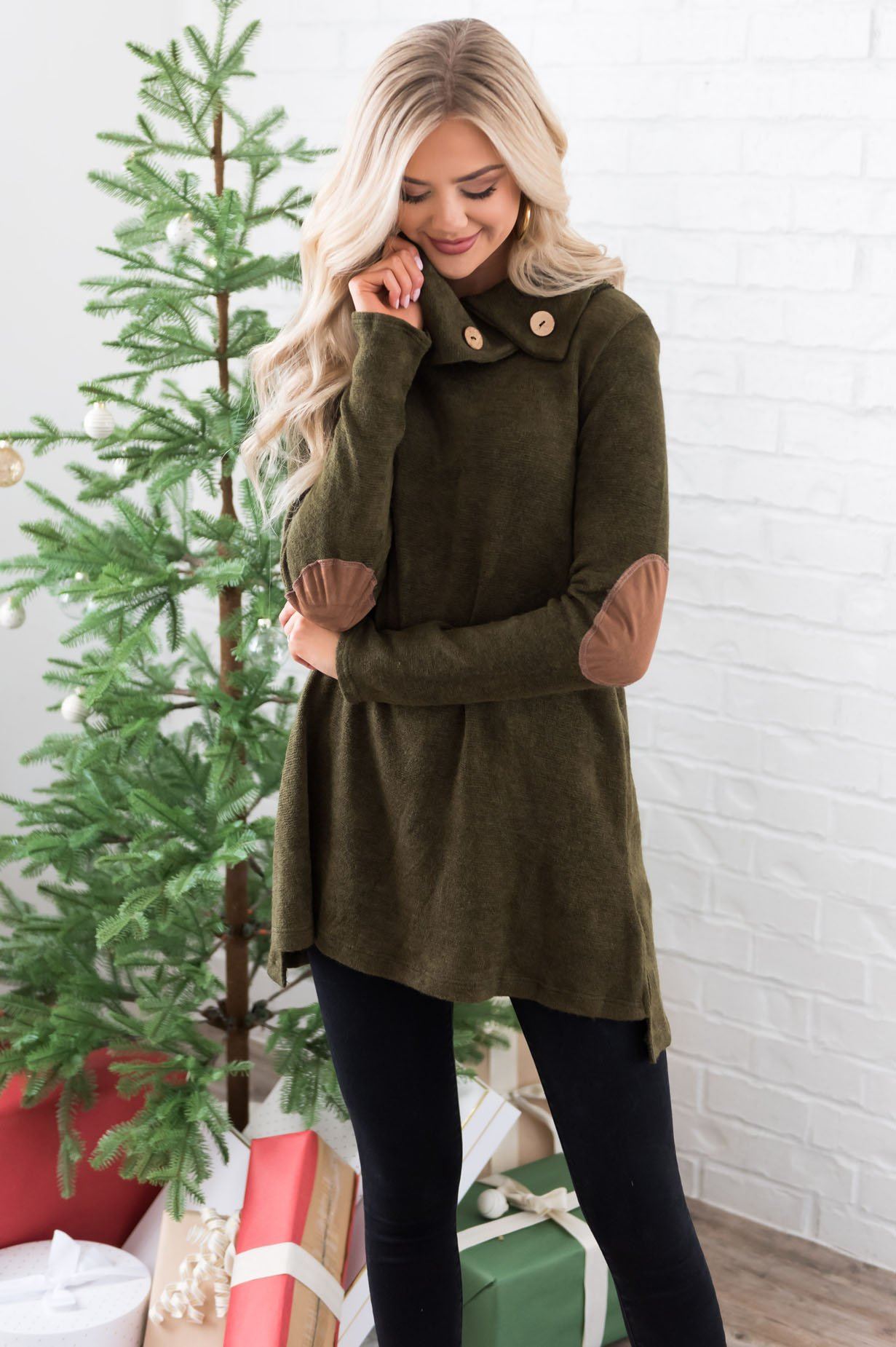 Move Mountains Modest Tunic