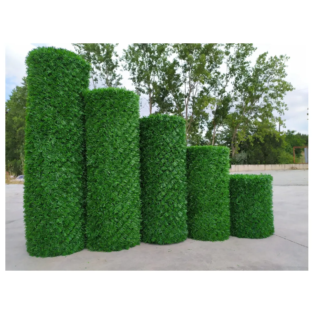 Grass Fence for Gardens to Make It More Attractive Fence And Garden Decoration Non flammable Material