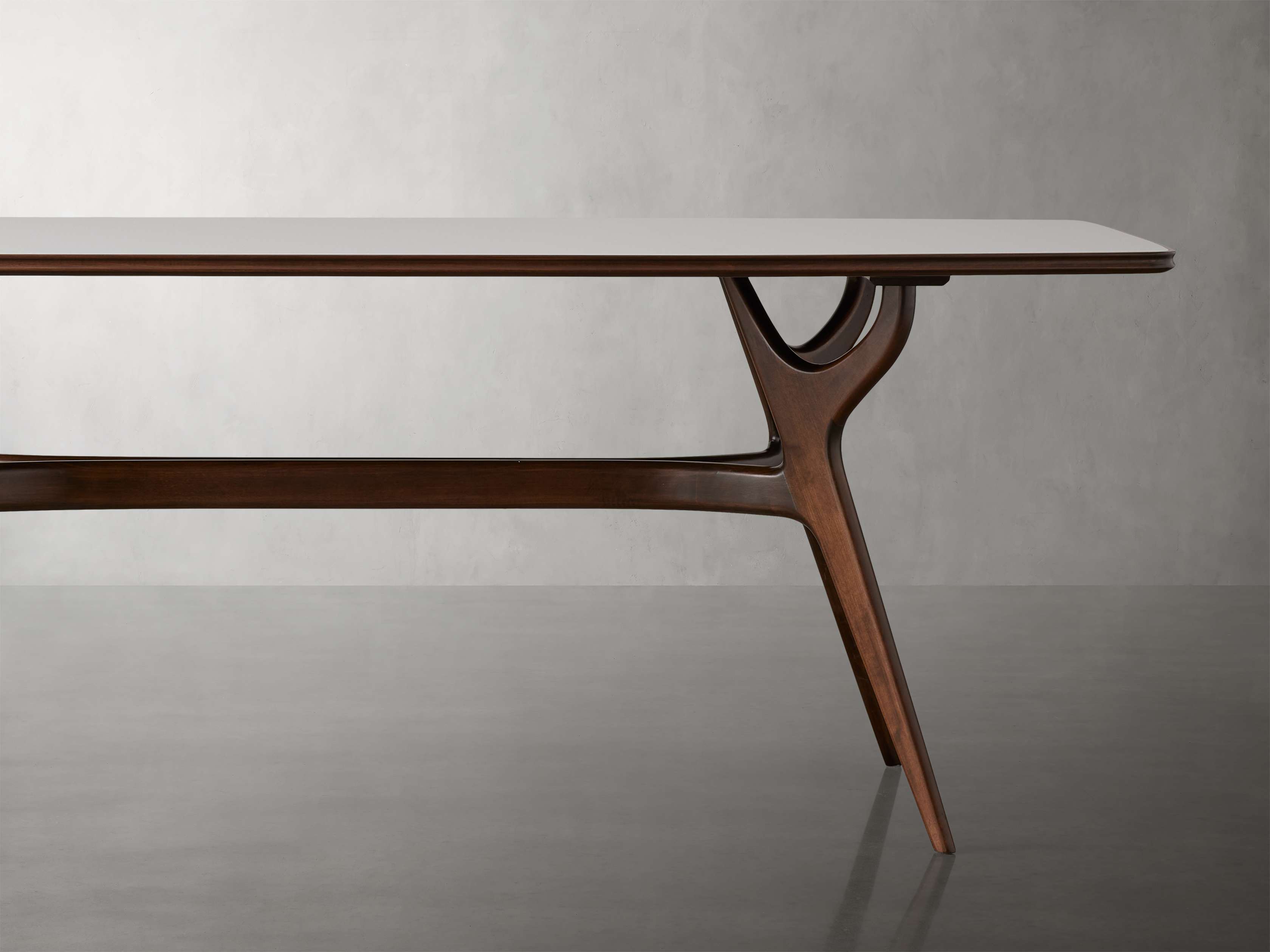 Ambra Dining Table