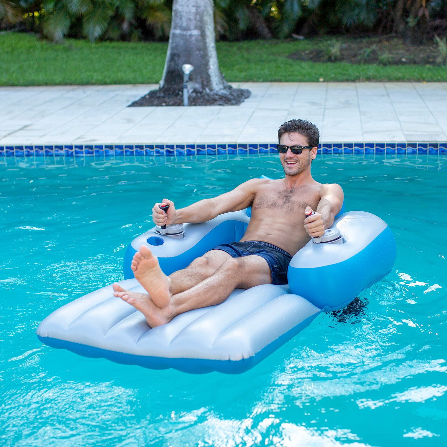 PoolCandy Splash Runner 2.5 Motorized Pool Lounger