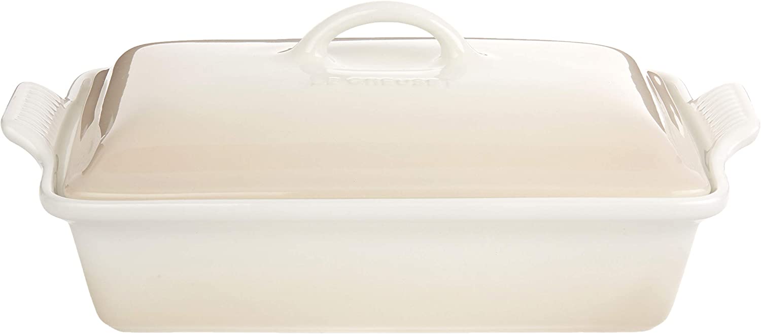 Le Creuset PG07053A-33716 Stoneware Heritage Covered Rectangular Casserole， 4 qt. (12 x 9)， Meringue