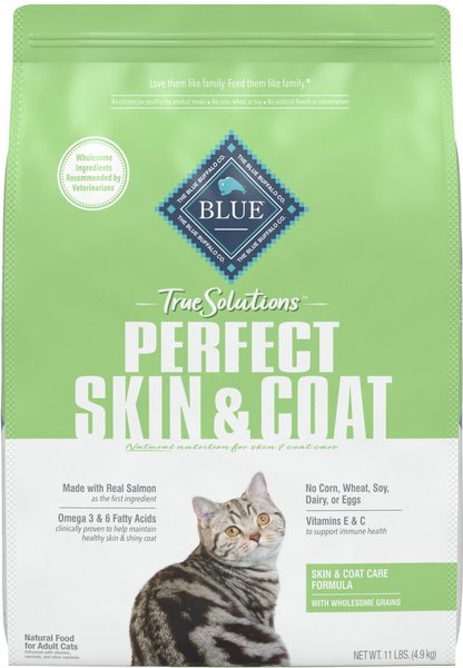 Blue Buffalo True Solutions Perfect Skin and Coat Natural Salmon Adult Dry Cat Food