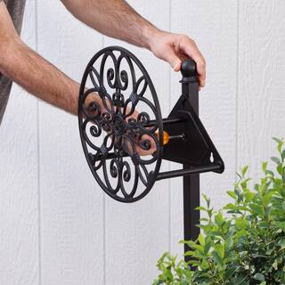 LIBERTY GARDEN Americana 125 ft. Round Decorative Water Hose Holder Hanger 674