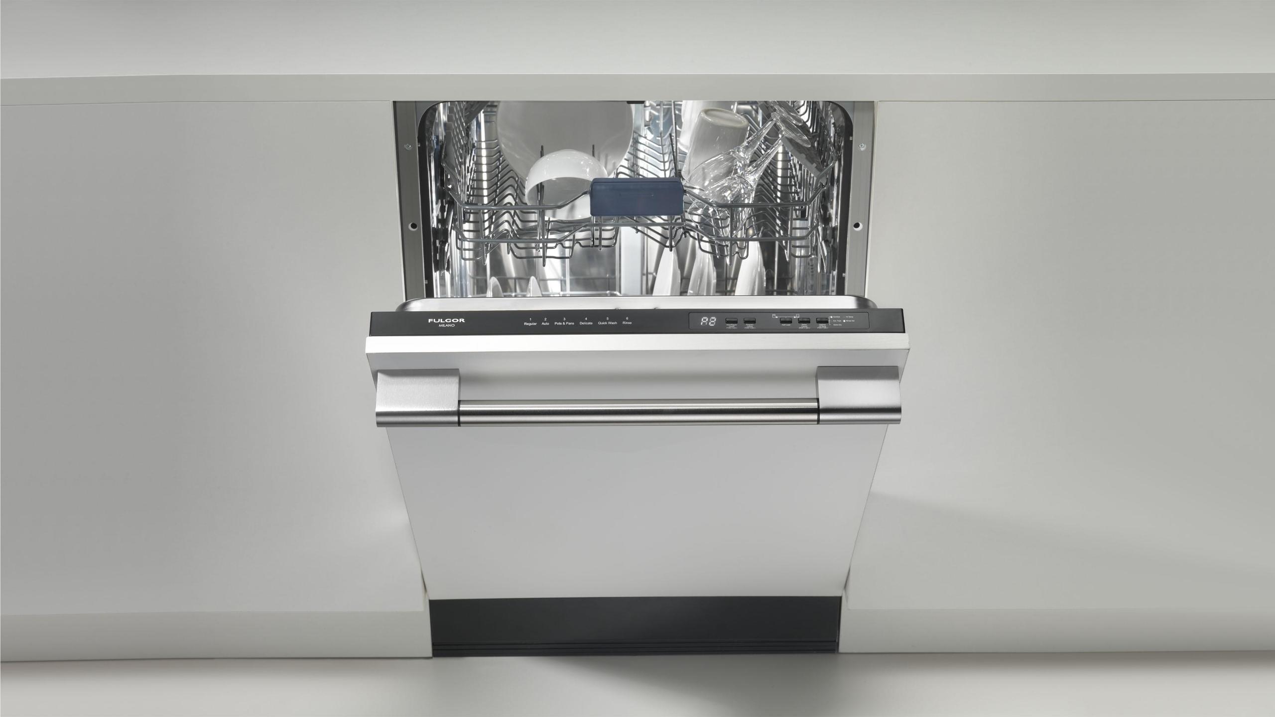 Fulgor Milano F4DWS24FI1 24 Overlay Built-In Dishwasher