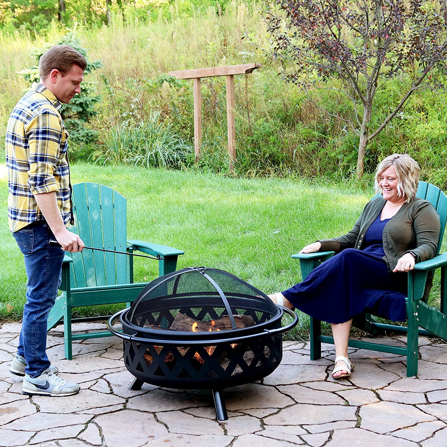 Sunnydaze Black Crossweave Large Outdoor Fire Pit - 36-Inch Heavy-Duty Wood-Burning Fire Pit with Spark Screen for Patio and Backyard Bonfires - Includes Poker and Round Fire Pit Cover