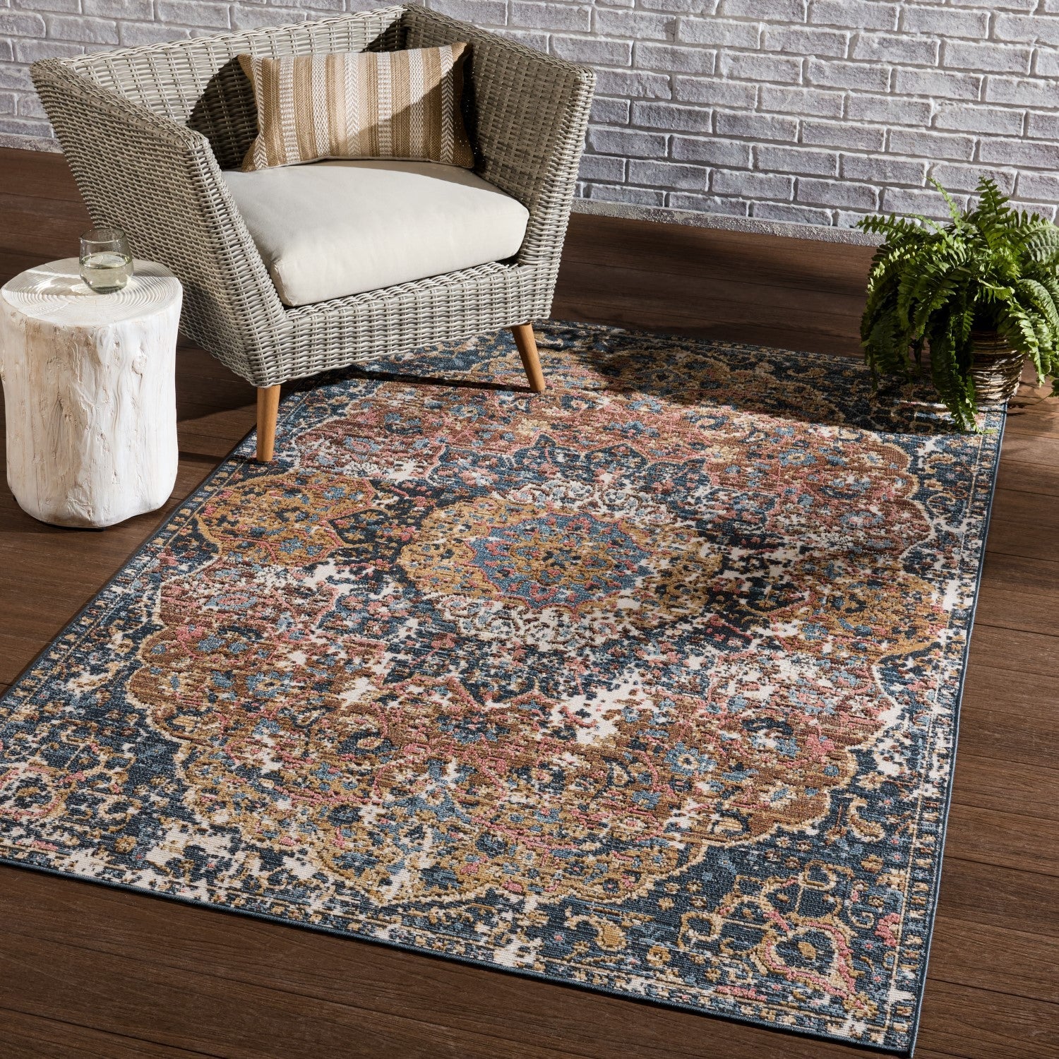 Swoon Indoor/Outdoor Akela Dark Blue & Multicolor Rug