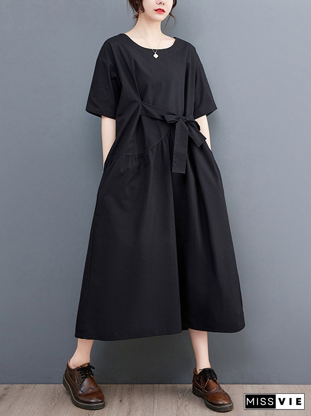 Casual Half Sleeves Loose Solid Color Round-Neck Midi Dresses