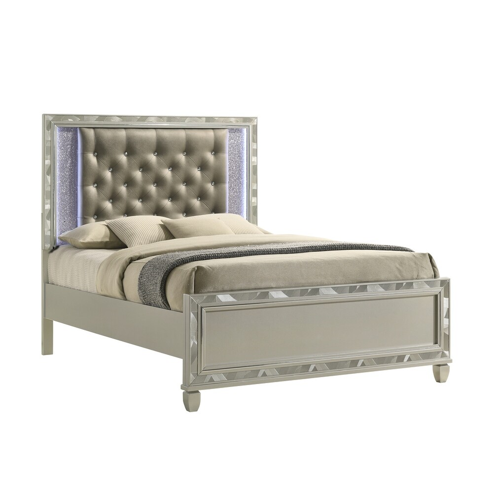 New Classic Furniture Deirdre Gray and Silver 4 piece Bedroom Set with Chest