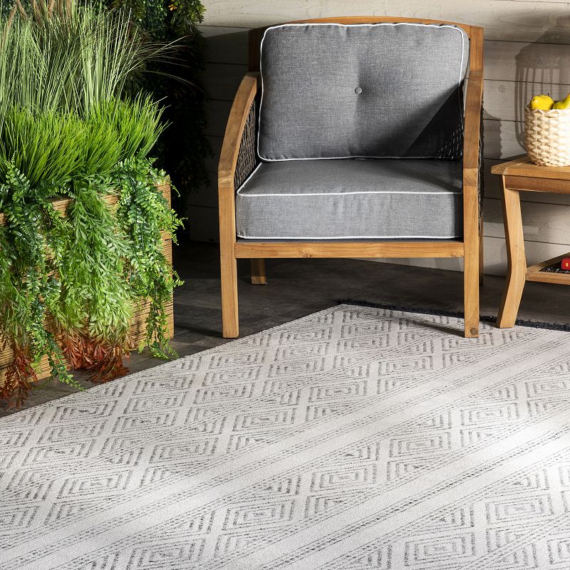 nuLOOM Outdoor Striped Miriam Rug