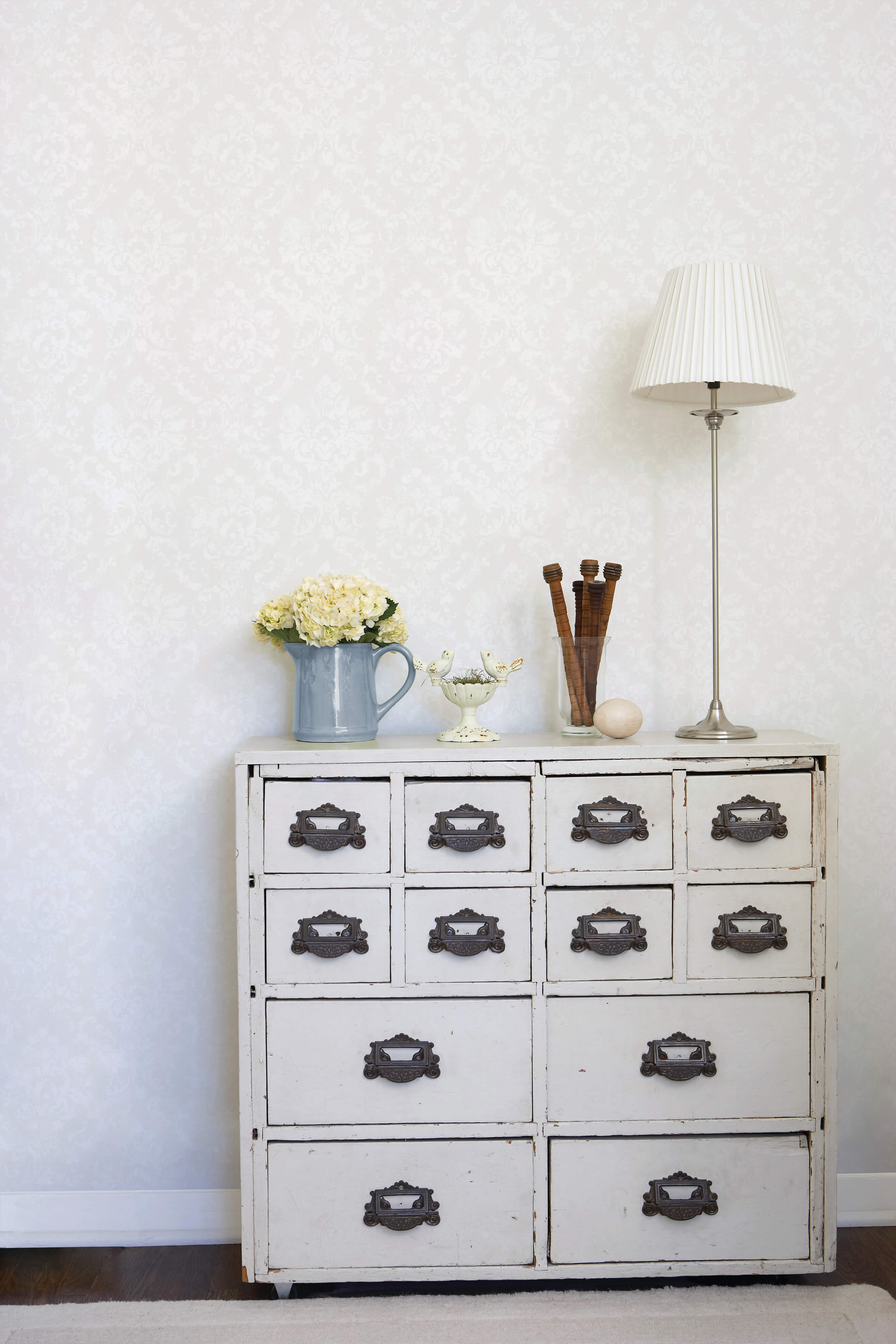 Damask Chalk Wallpaper from the Vintage Roses Collection