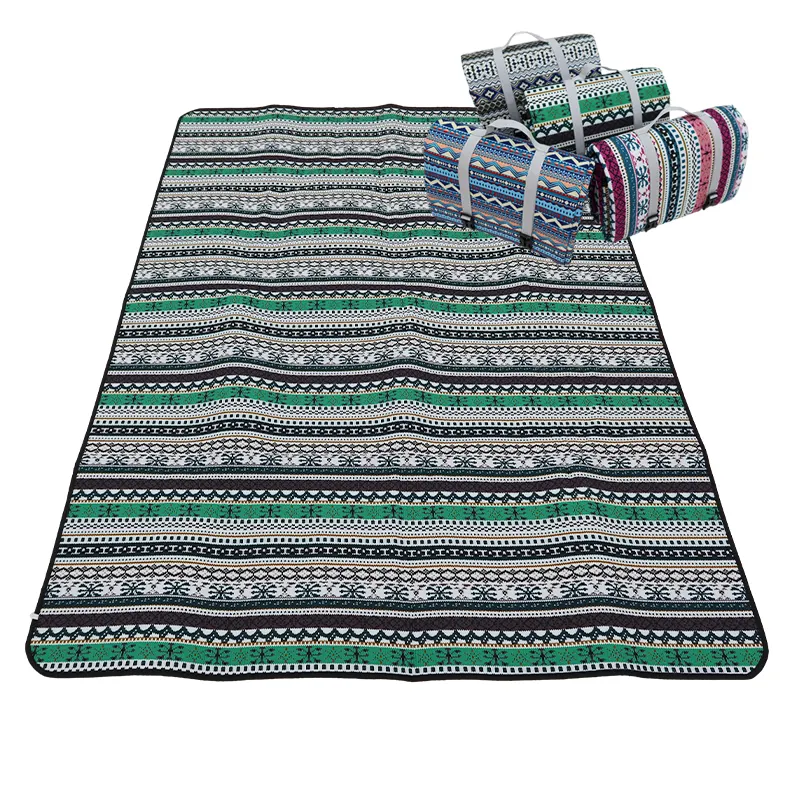 Bohemian style Waterproof polyester scratch resistant aluminum film blanket sand free beach mat for camping picnic