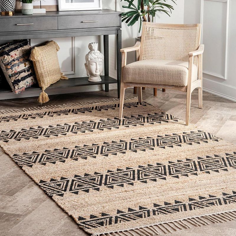 nuLOOM Giuliana Fiesta Stripes Area Rug