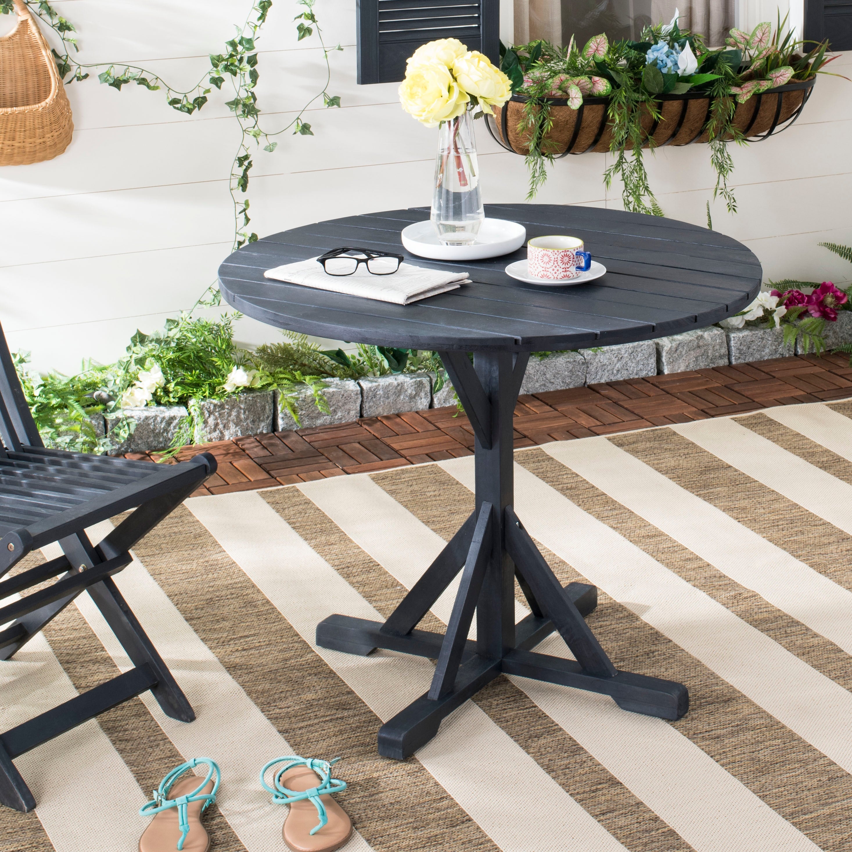 Arcata Outdoor Patio Round Table - Dark Slate Grey|Natural