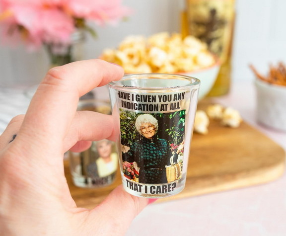 Silver Buffalo SVB GOL52464 C The Golden Girls Mem...