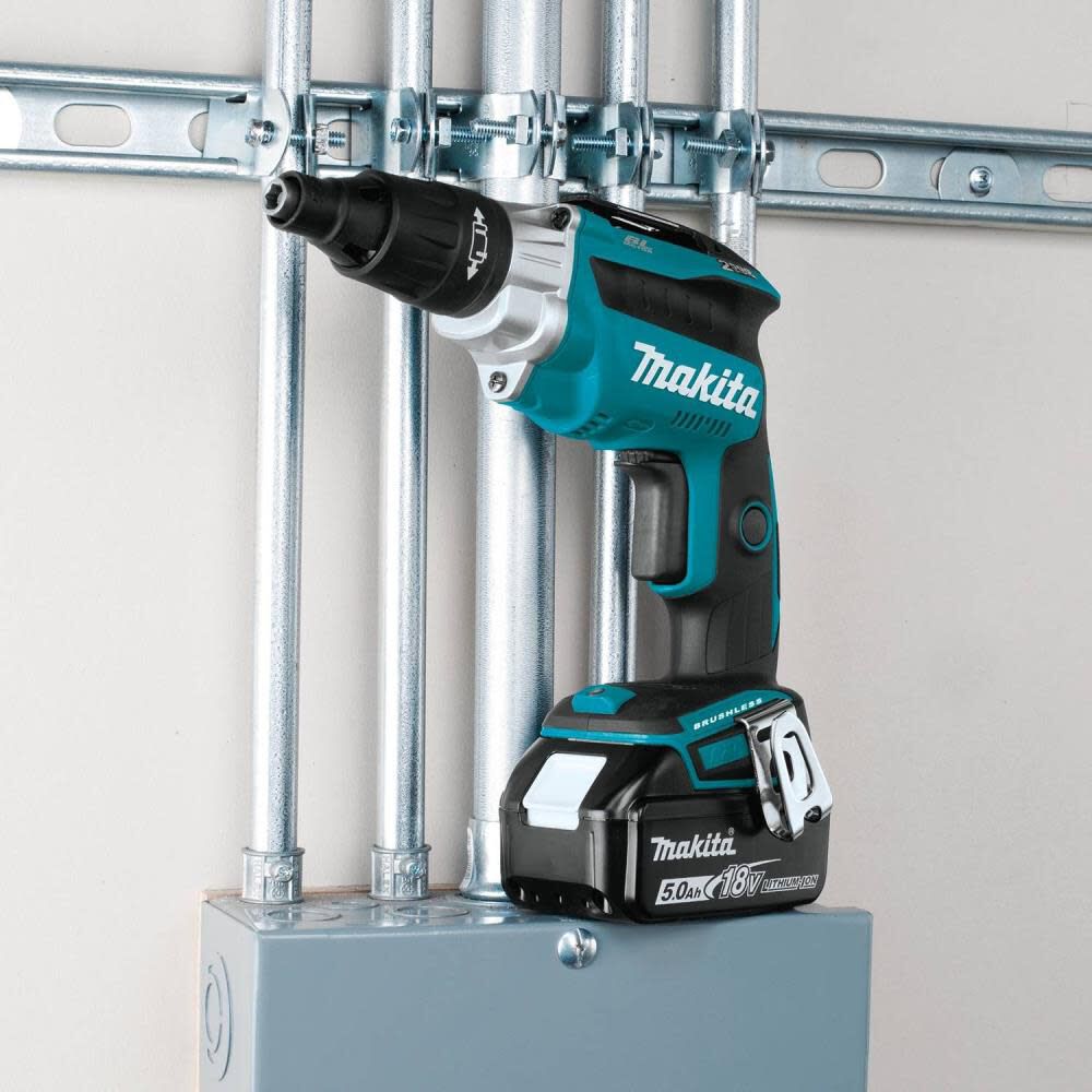 Makita 18V LXT Lithium-Ion Brushless Cordless 2500 RPM Screwdriver Kit (5.0Ah) XSF05T from Makita