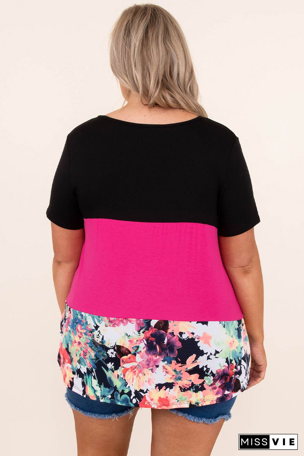 Black Floral Color Block Sequin Pocket Plus Size Tee