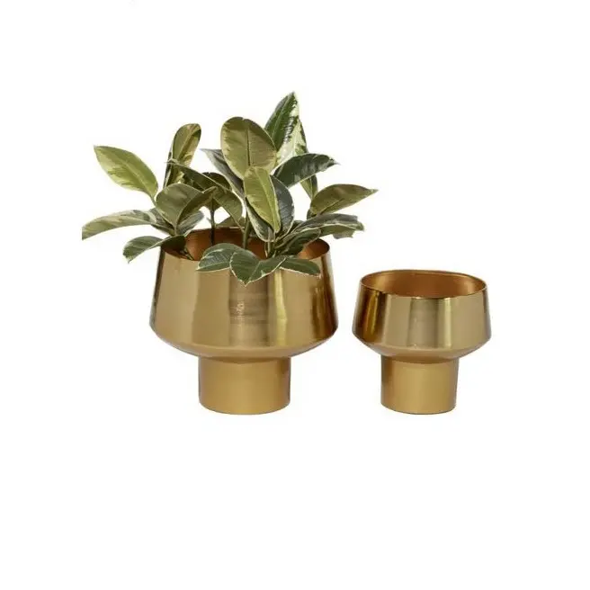 New Arrival Outdoor Garden Usage Customized Size Metal Planter Medium Size Copper Finishing Metal Planter