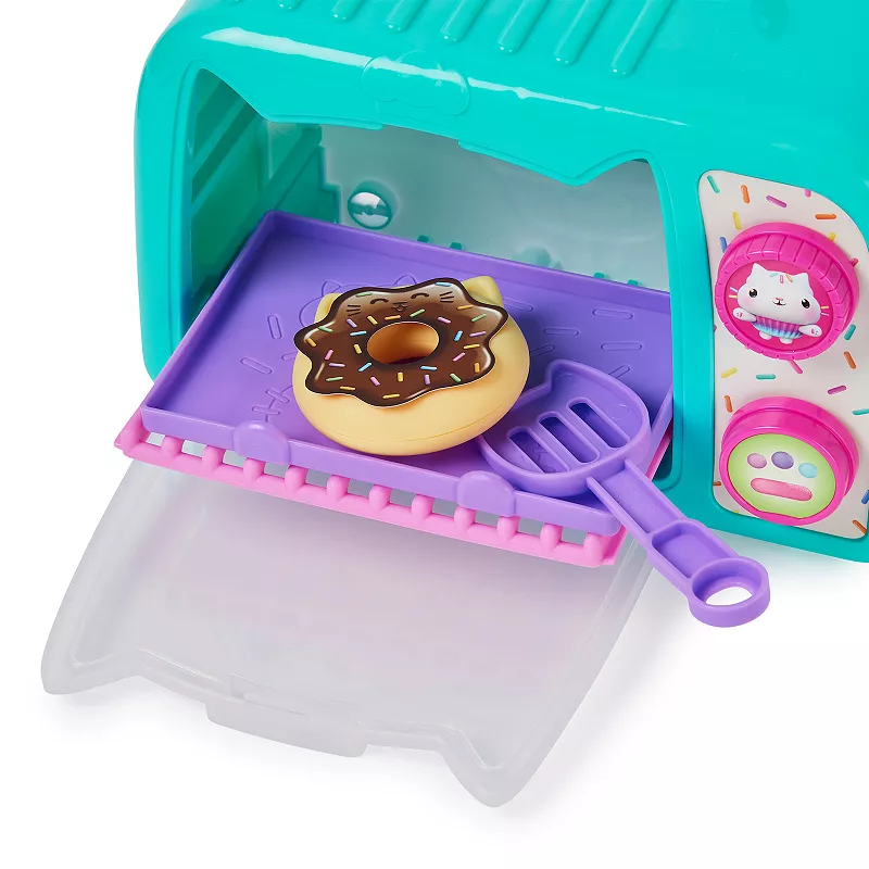 Spin Master Gabby's Dollhouse Bakey with Cakey Oven Kitchen Toy