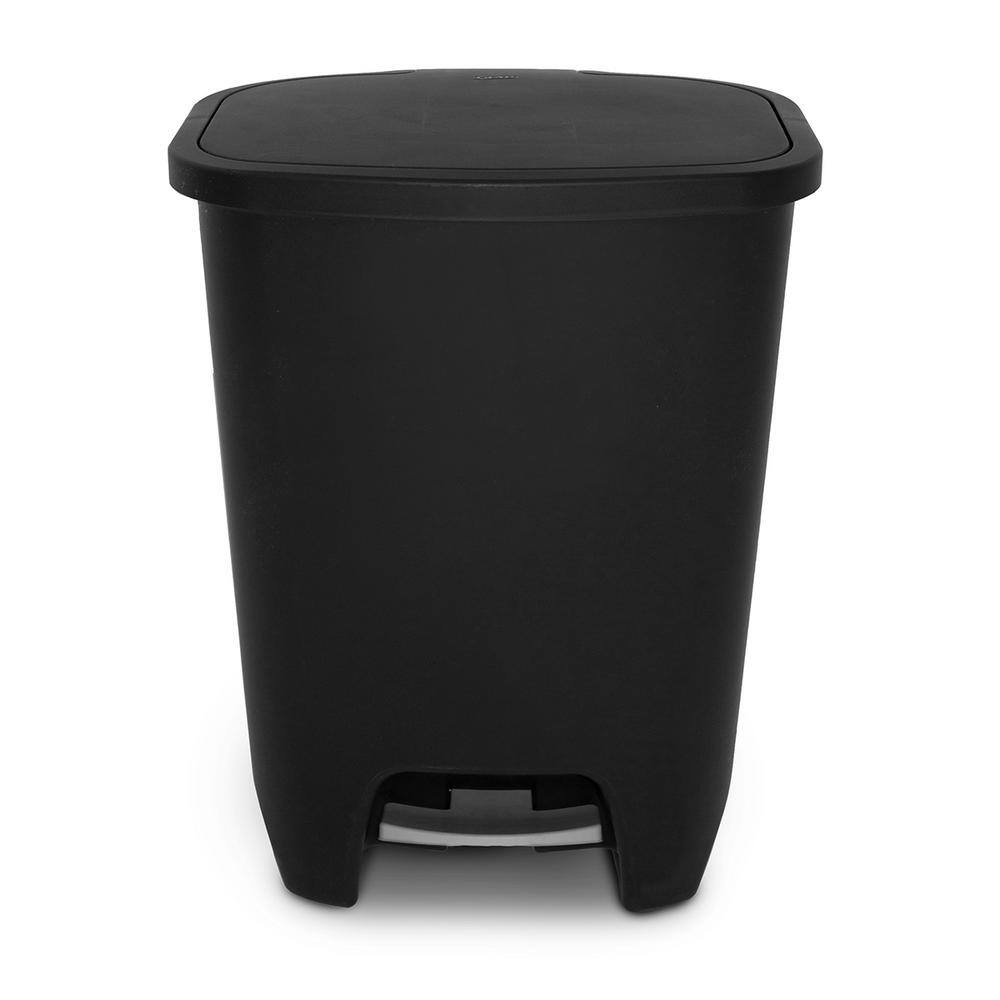 Glad 20 Gal. Black Step-On Plastic Trash Can with Clorox Odor Protection of The Lid GLD-74230-1