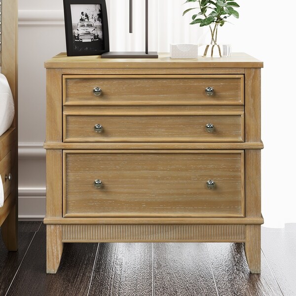 Wood 3-Drawer Classic Nightstand， Vintage Style Bedroom Storage Cabinet - - 37893709