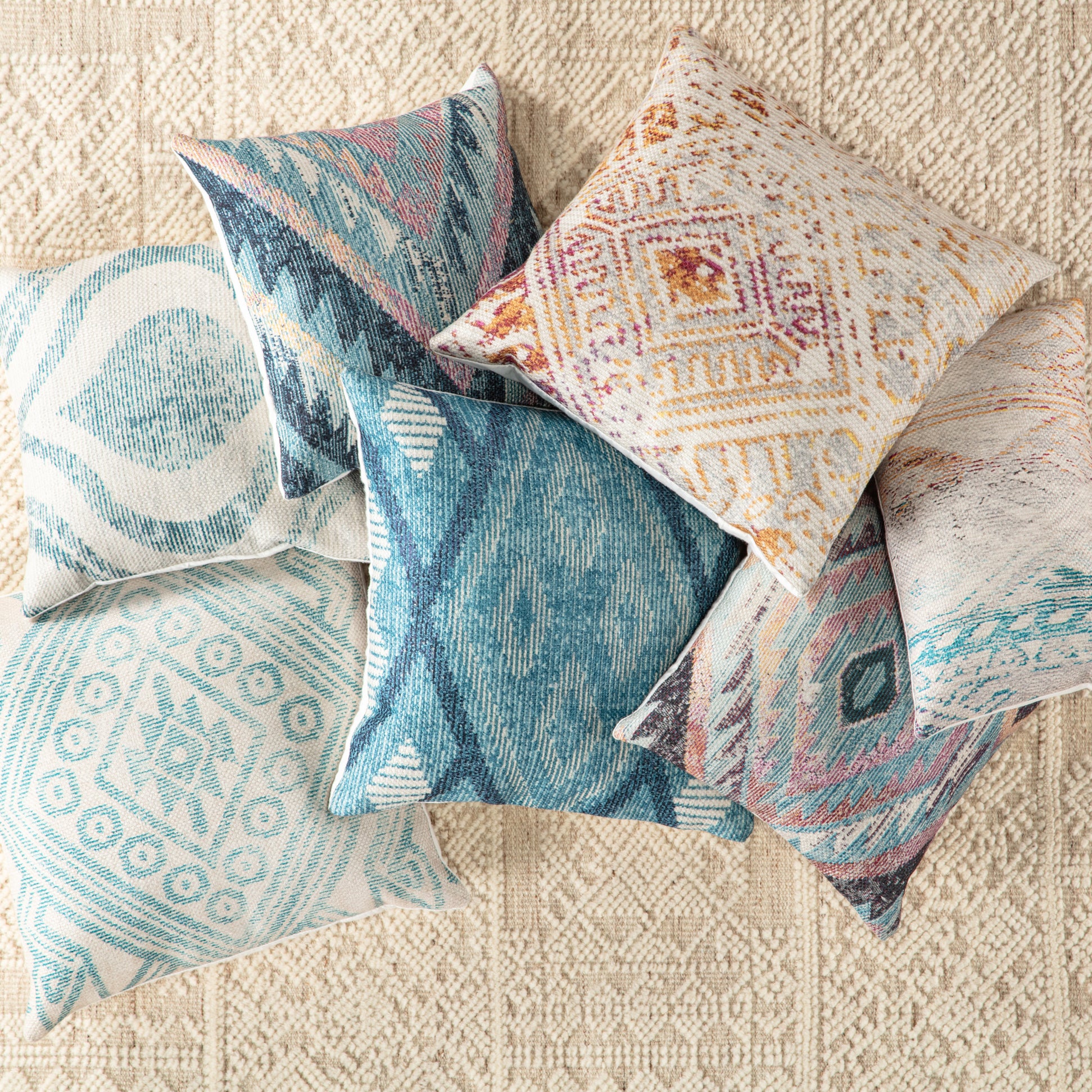 Petra Indoor/ Outdoor Tribal Blue & Multicolor Pillow