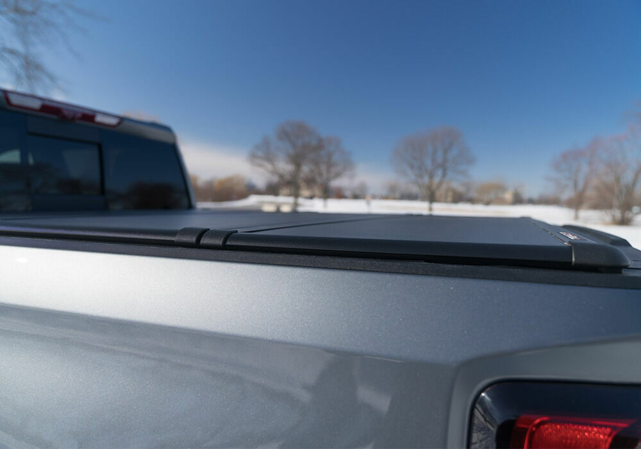 Undercover Triad 0521 Frontier0912 Equator0515 Navara 6x27 w UtiliTrack System Tonneau Cover