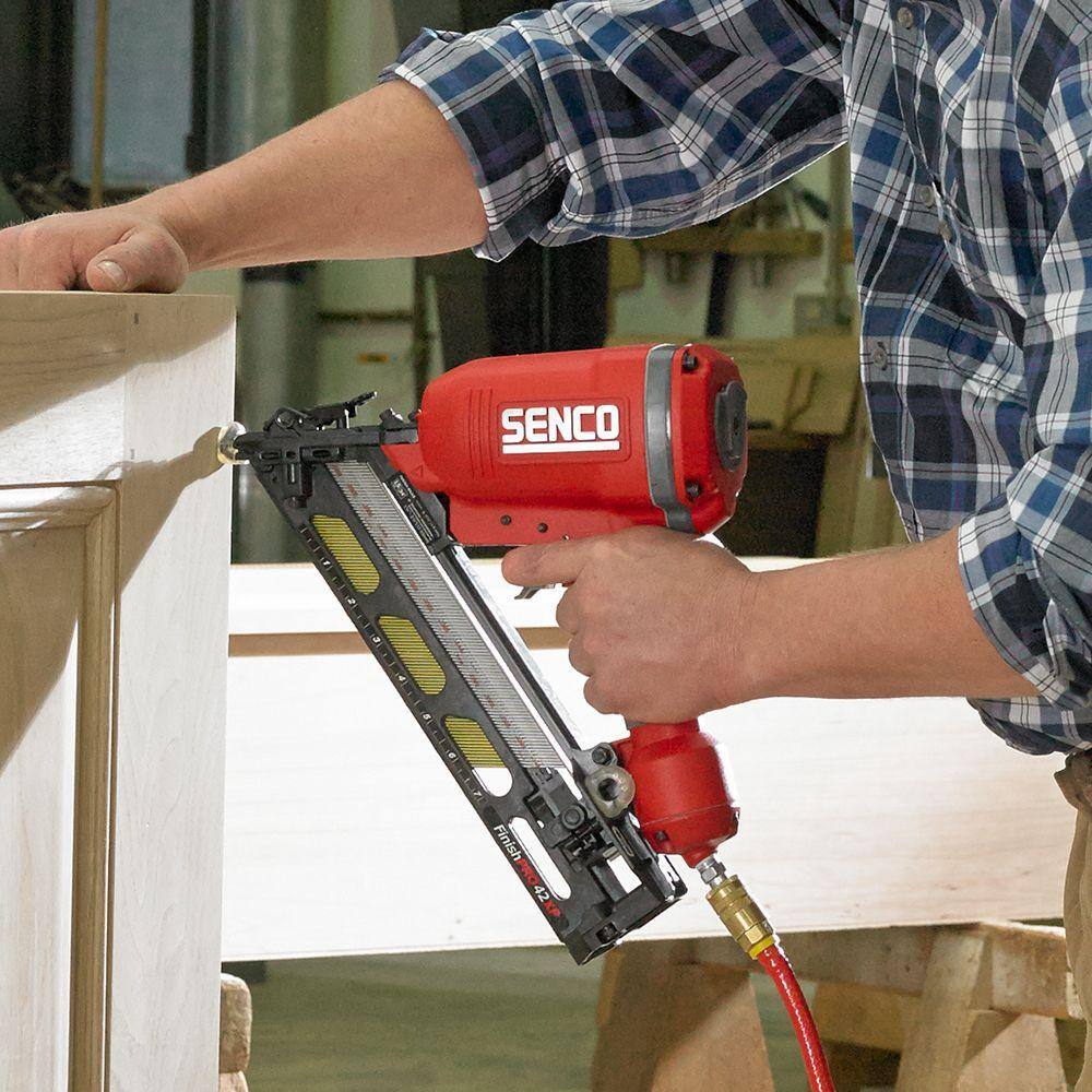 Senco 15-Gauge 2 12 in Angled Finish Nailer 4G0001N