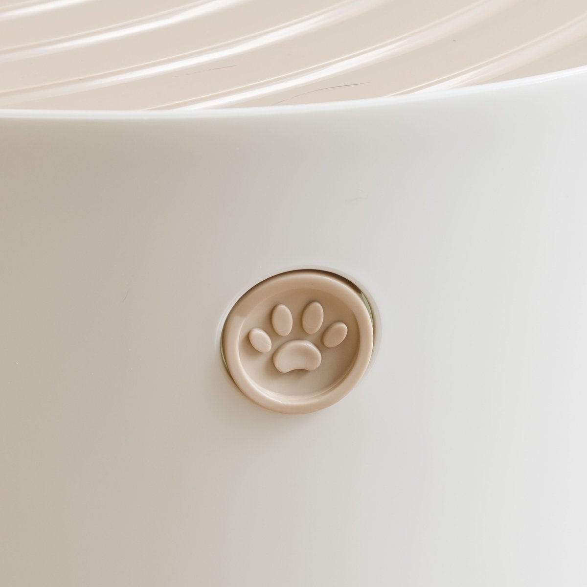 IRIS Round Top Entry Cat Litter Box and Scoop