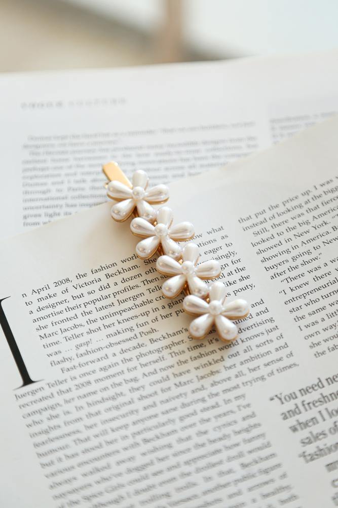 Ocean Star Hair Clip White