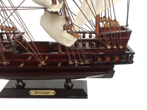 Handcrafted Model Ships Revenge White Sails 20 Woo...