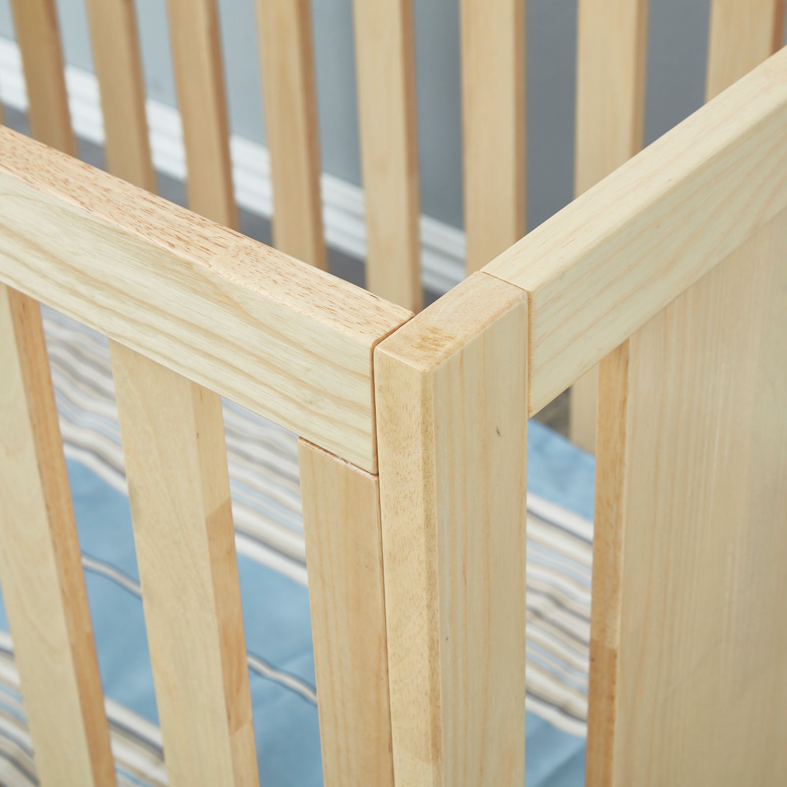 Baby/Toddler Bed With 3 Levels Solid Wood Bed Et-Y002