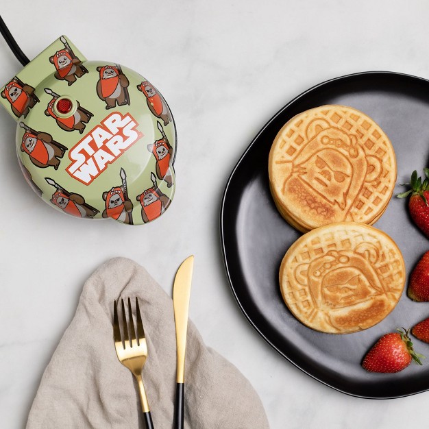 Uncanny Brands Star Wars Mini Ewok Waffle Maker