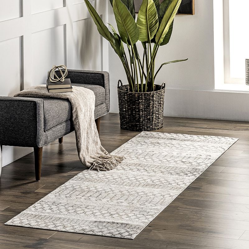 nuLOOM Mya Washable Geometric Area Rug