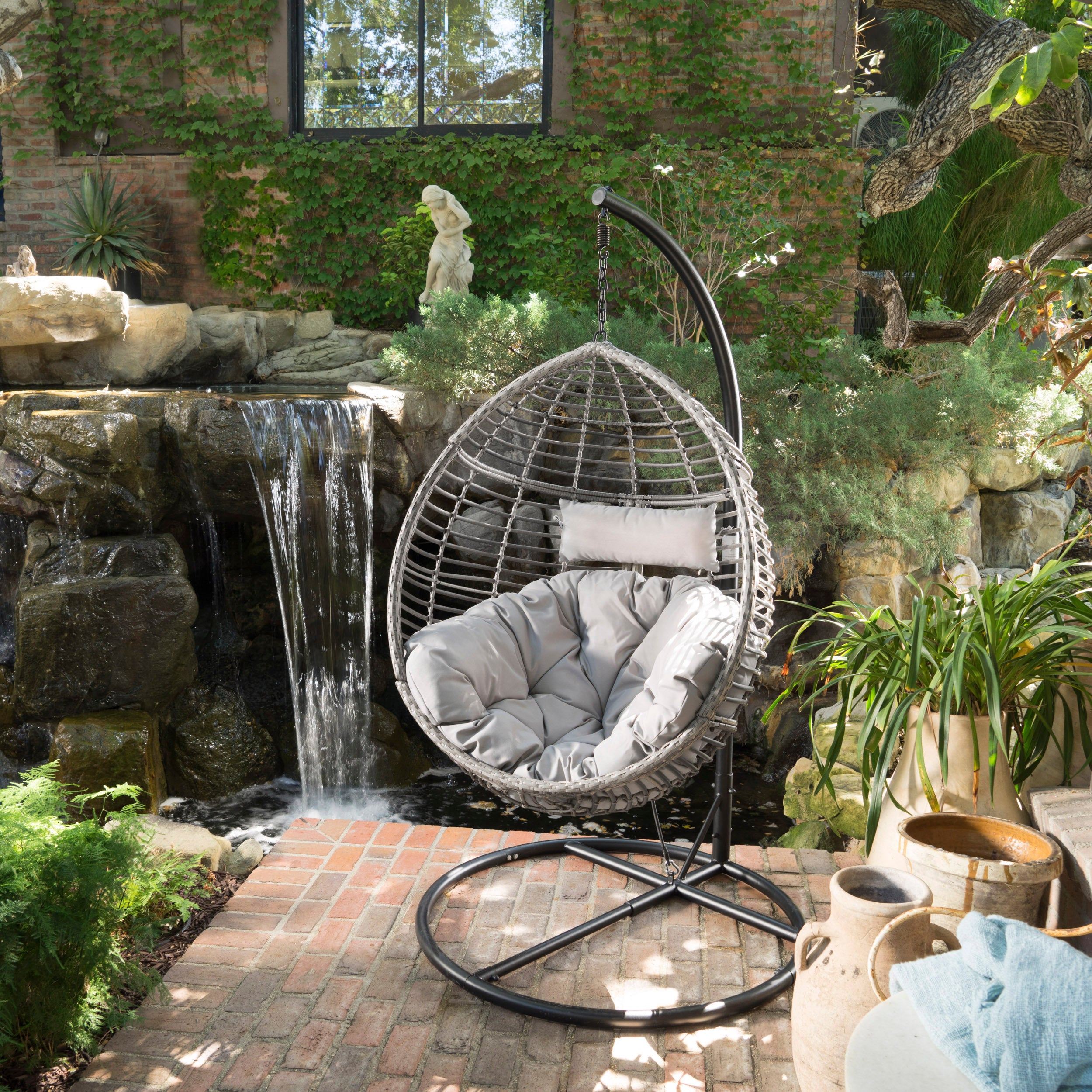 Leasa Outdoor Wicker Hanging Teardrop / Egg Chair