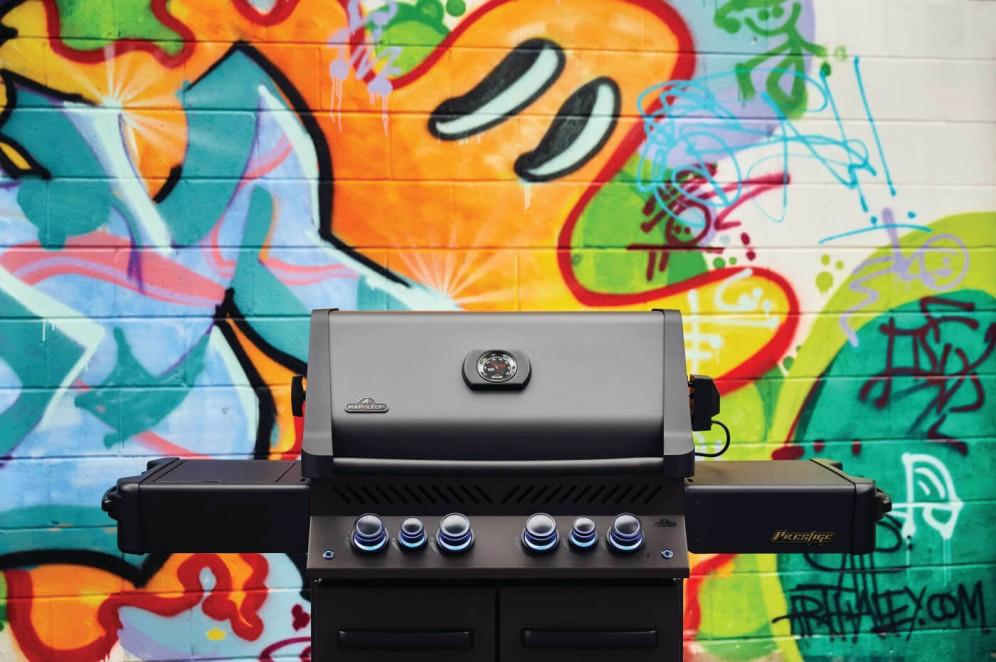 Napoleon Bbq P500RSIBNK3PHM Phantom Prestige 500 Rsib With Infrared Side And Rear Burners , Natural Gas, Matte/Matt Black