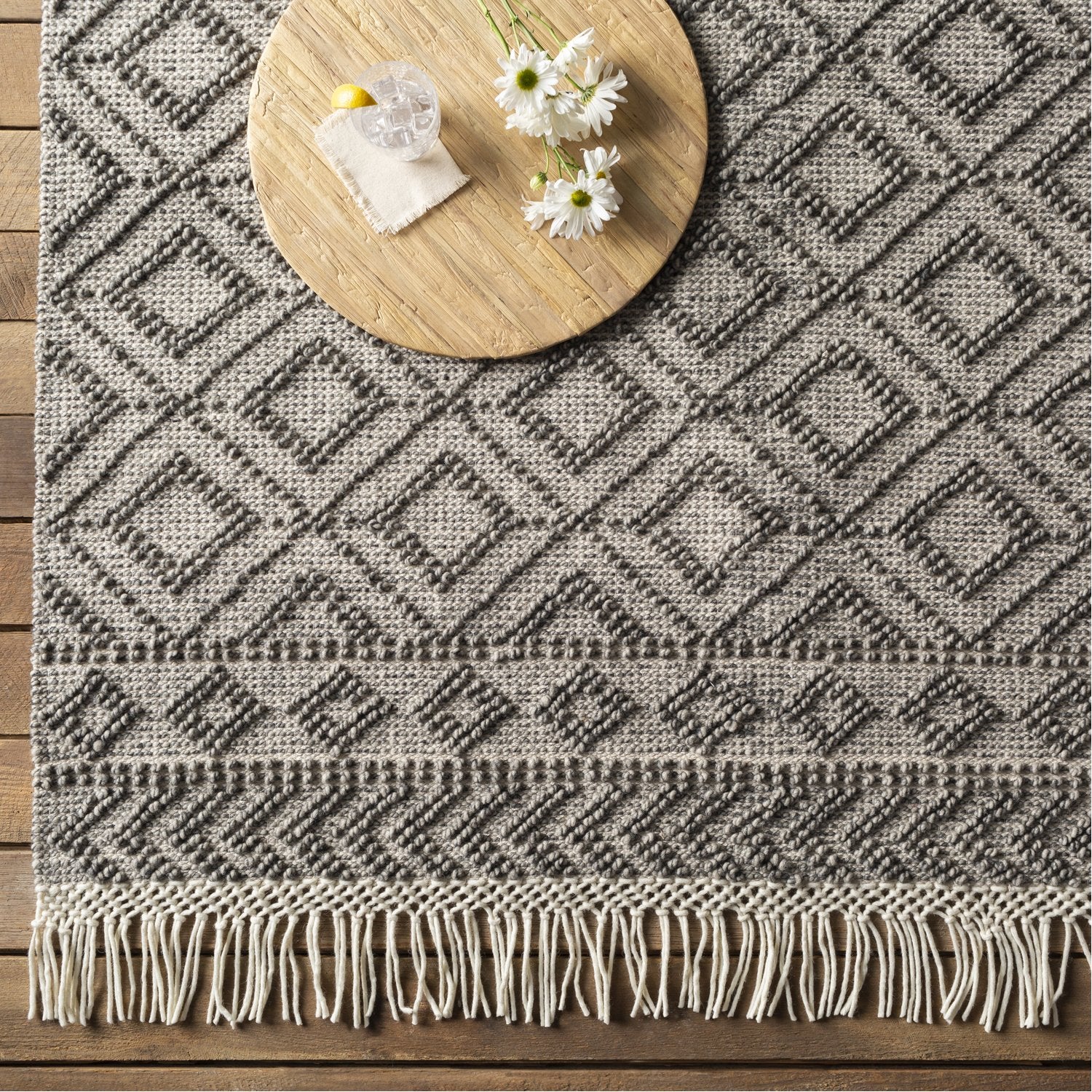 Farmhouse Tassels Hand Woven Rug