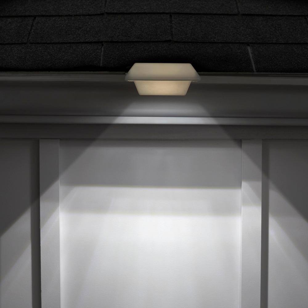 Hampton Bay Solar Powered Integrated LED White Roof Gutter Light (4-Pack) NXT-40001