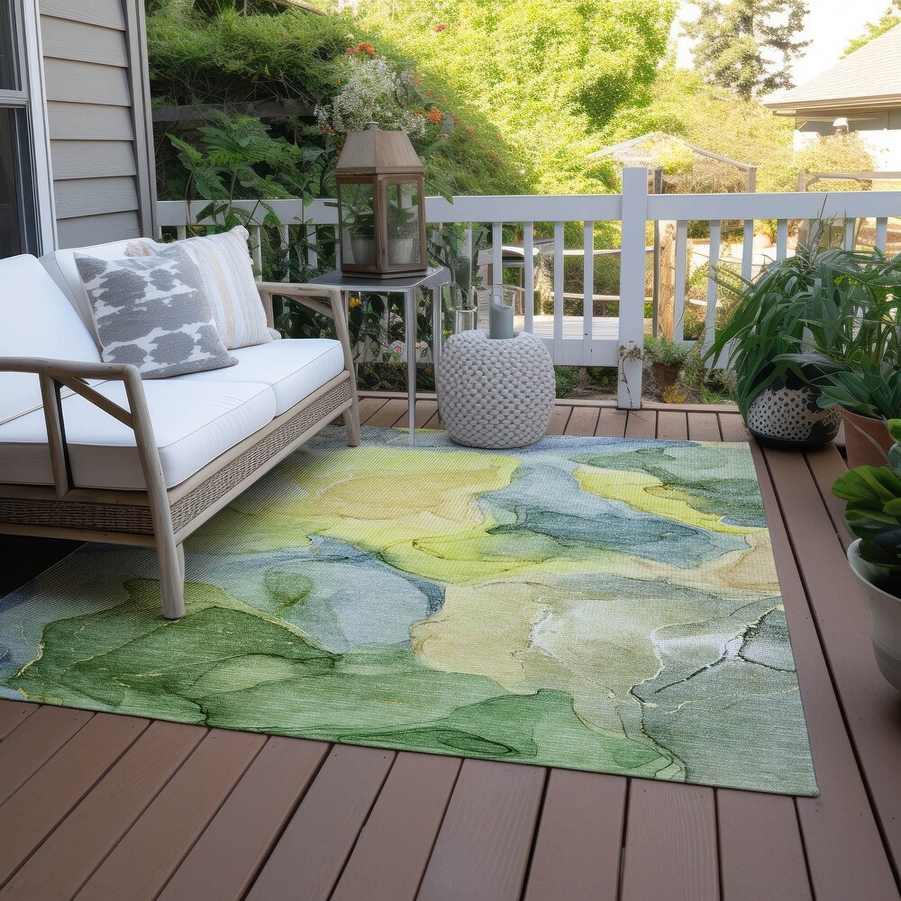 Machine Washable Indoor/ Outdoor Chantille Watercolor Yellow Rug