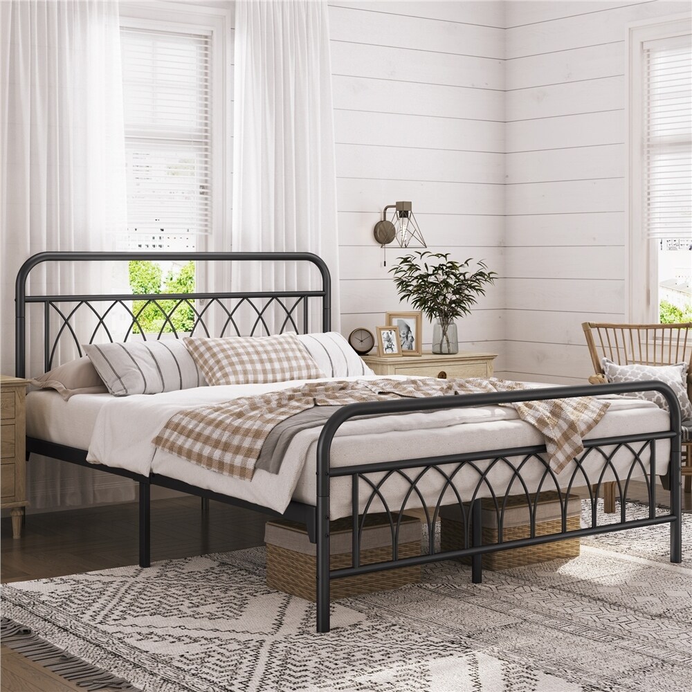 Yaheetech Metal Bed Frame with Petal Accented Headboard Platform