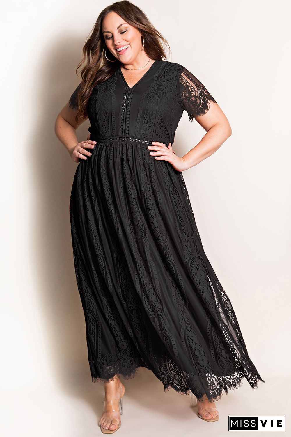 Black Eyelash Lace Short Sleeve Curvy Maxi Dress