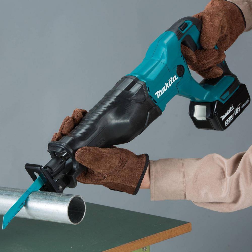 Makita 18V 5.0Ah LXT Lithium-Ion Cordless Reciprocating Saw Kit XRJ04T