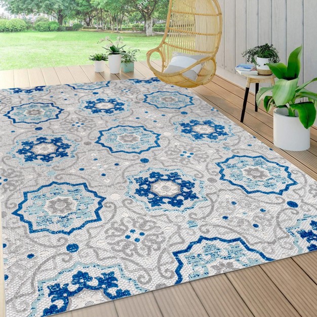 Mediterranean Medallion Indoor outdoor Area Rug Jonathan Y