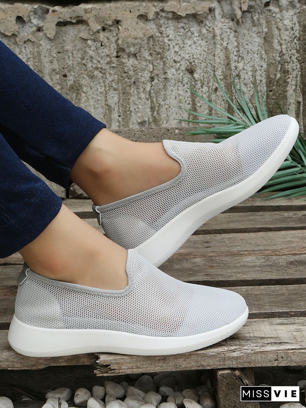 Women Plain Sports All Season Breathable Daily Slip On Flat Heel Mesh Fabric EVA Sneakers