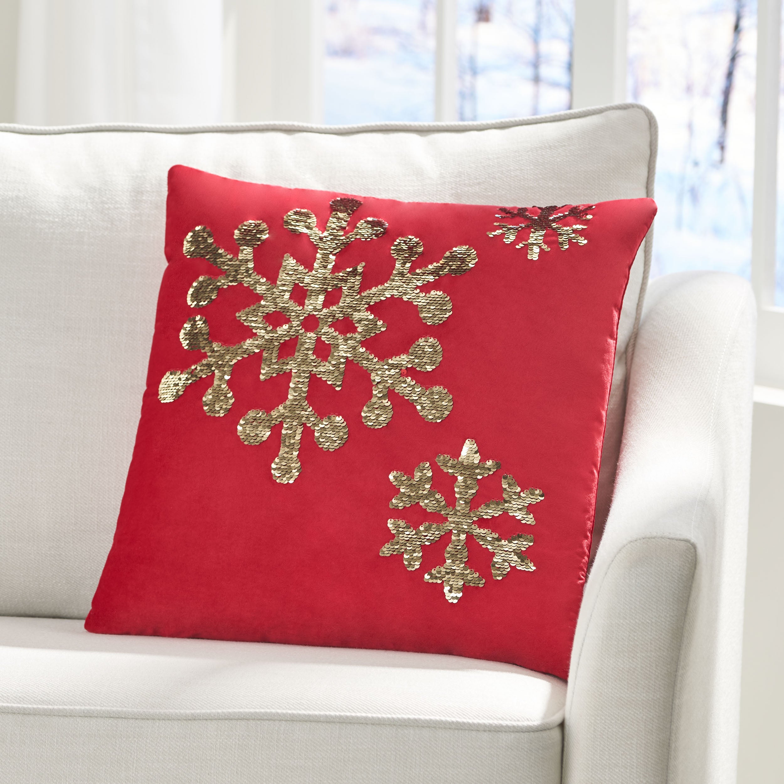 Geary Glam Velvet Christmas Throw Pillow Cover