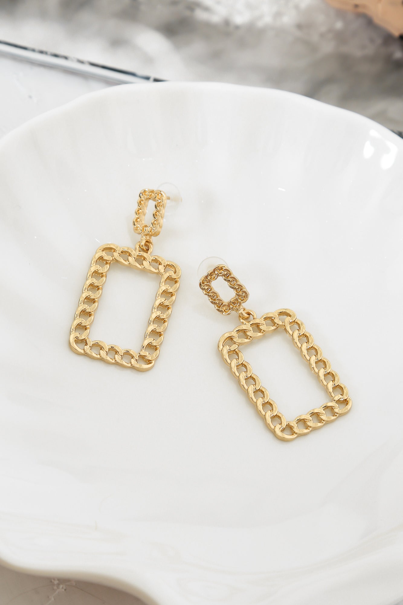 Dada Earrings Gold