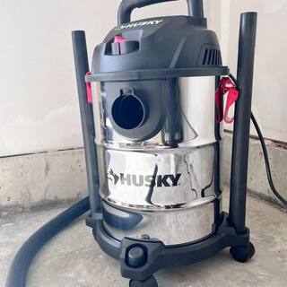 Husky 6 Gal. Stainless Steel WetDry Vac with Filter Hose and Accessories AT18304-6B