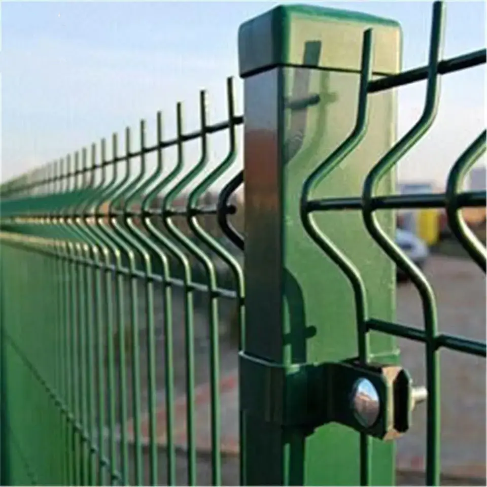 Factory supply 3D easy bend fence panel custom galvanized welded curved triangle bend fence for airport