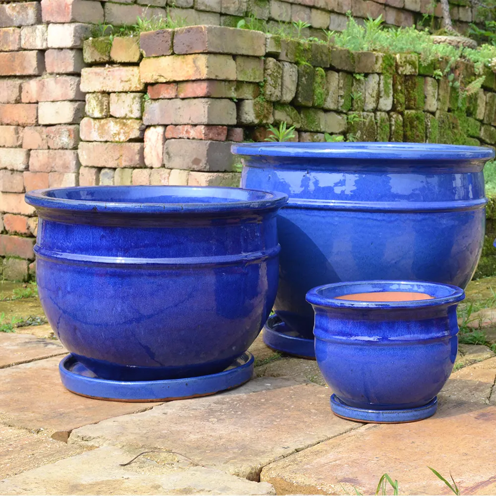 A Set Of 4 High Quality Attached saucer pot For Garden Decoration